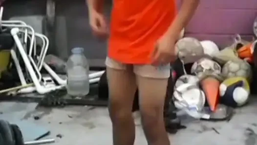 İsa heyecanlı boksörde