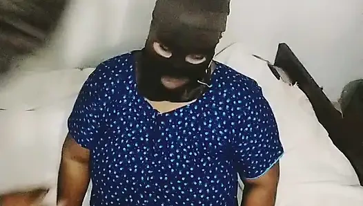 Video pertunjukan pacarku yang super sange lagi asik jilat memek pacarnya