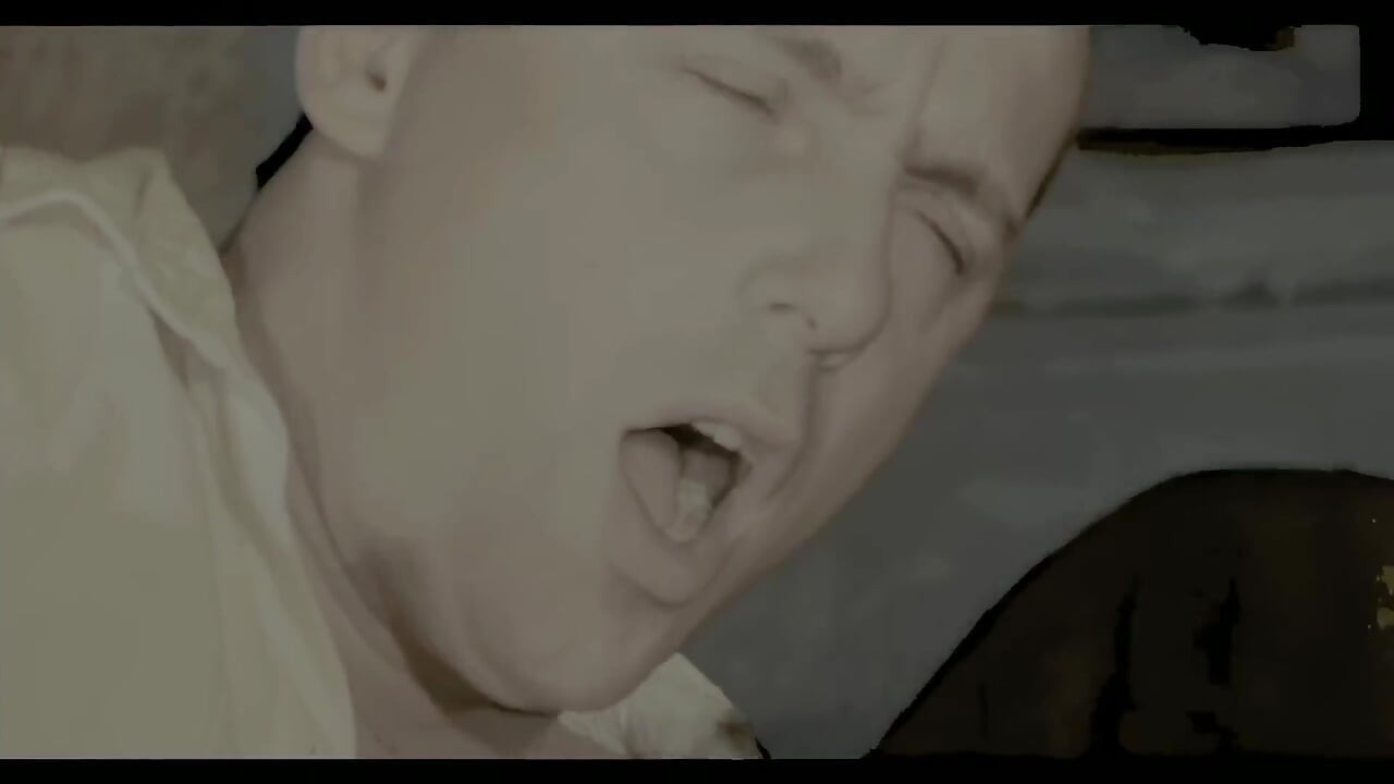 Queen Gets Fucked in the Ass Doggy Style