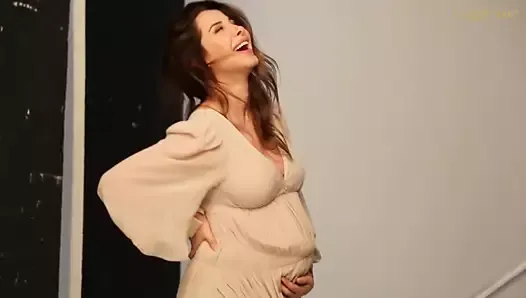 Nancy Ajram enceinte.