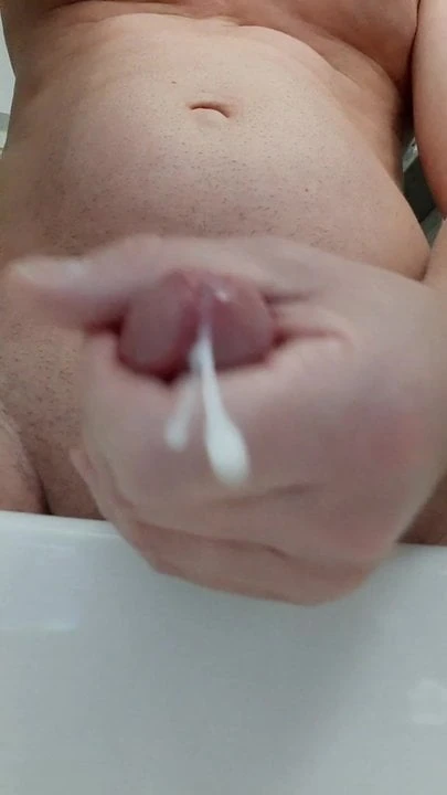 Front cumshot