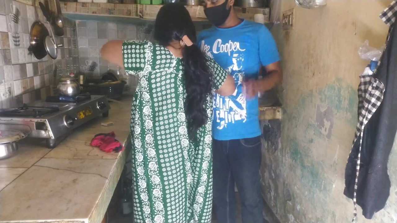Desi Bhabhi Big Boobs Cleavage Tease in Kitchen Hot Indian Village Girls Exposed