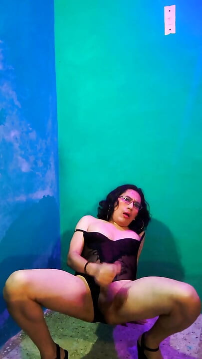 Tgirl in lingerie and mini skirt