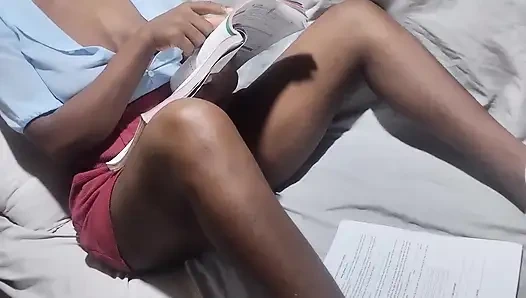 Fizik öğretmenim üniversiteden sonra onunla birlikte olmamı istedi