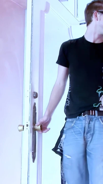 巨乳金发女郎nikki sexx被狠操