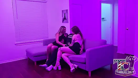 Сувенирный клуб жены, наблюдай, как он наполняет ее! (часть 1)