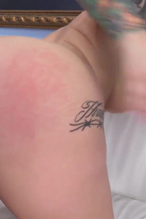 섹스 기술을 뽐 내는 화려한 아이비 라벨