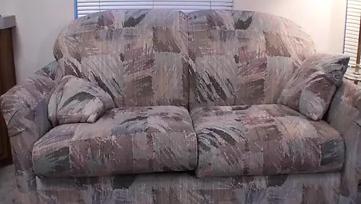 A076G10 A mature woman in her 40s in the countryside dressed in a monpe. Even a naïve mature woman actually wants stimulation and swells her heart with anticipation!