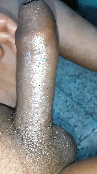 DELHI MALE LOOKING FEMALE