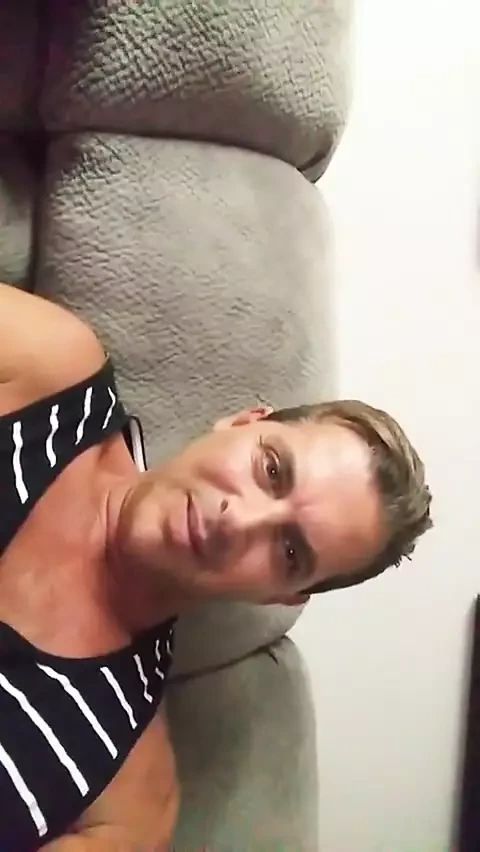 Isca direta Cory Bernstein para mostrar seu cu masculino celebridade sextape