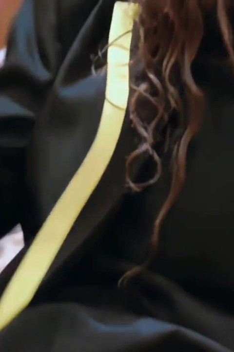 Obligacje z udziałem Becky Holt