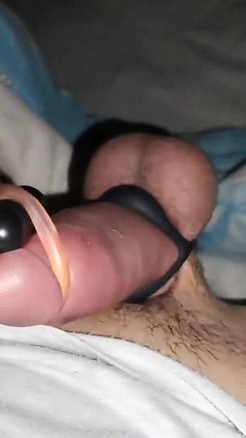 The member couldn't hold out for long and quickly came from the powerful vibration. | Clip 2