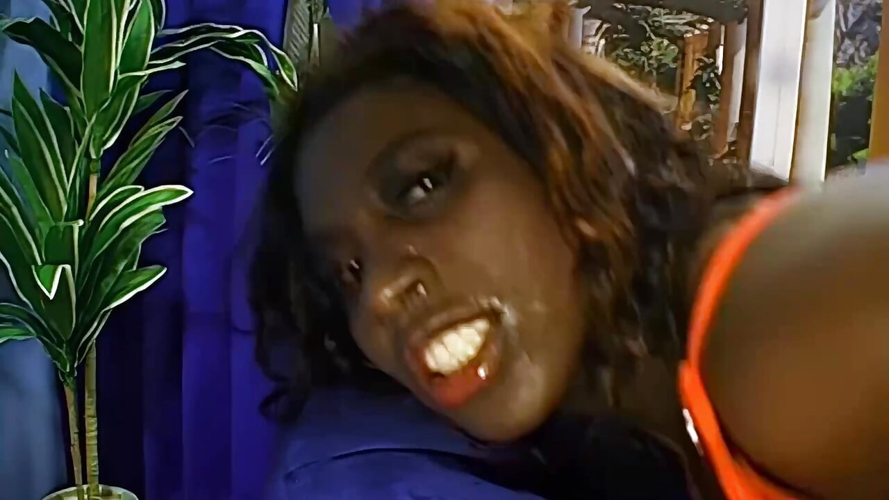 Sperma gorgelen en sperma ruilen bukkake-babes ggg John Thompson