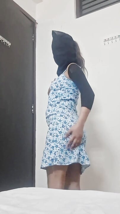 Ritu sharma si ibu rumah tangga india yang putus asa lagi asik fingering memeknya sendiri sampai orgasme - video rumahan HD