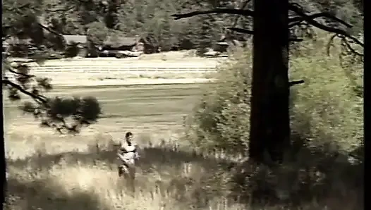 Fairehaired красотка Барбии сняла красивого чувака во время утренней пробежки перед завтраком