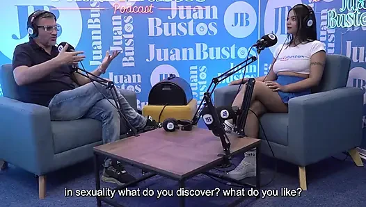 Cewek semok latina dengan toket aduhai kataleya ross lagi asik ngentot mesin vibrator sampai muncrat! Juan Bustos Podcast