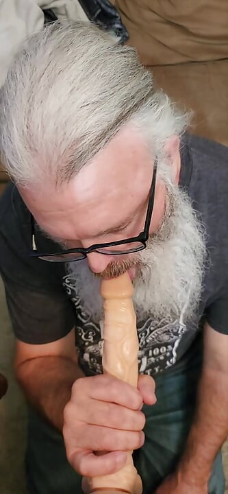 Deepthroat practice