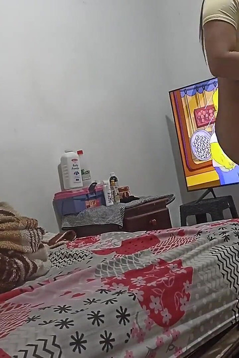 18 year old brunette big saggy tits from New York United States fucking her stepbrother's big dick lavor