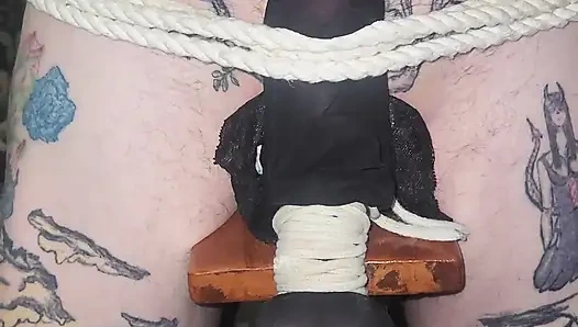 Goode Girl Nylon Und Ballbusting