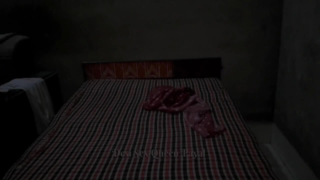 India reina del sexo Payal montando una gran polla dura