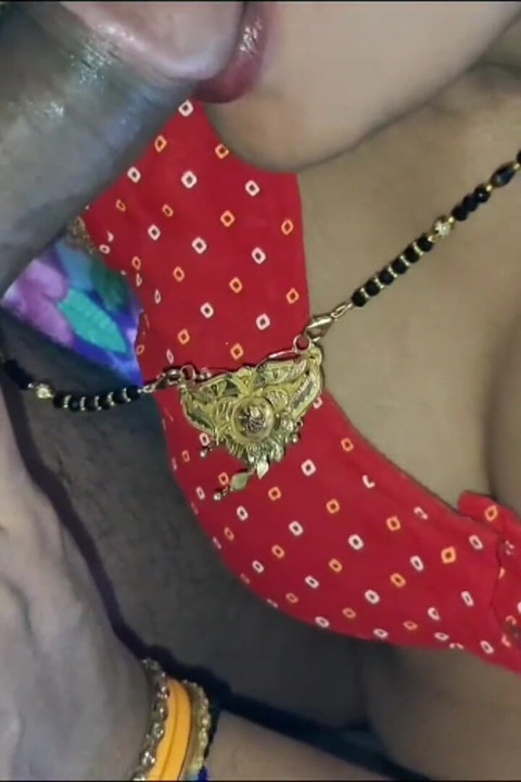Desi Hot Big Boobs Bhabhi Wearing Red Blouse Sucking Till Cum in Mouth
