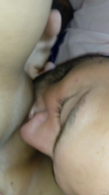 Momento commovente da "Rica Britanly Brow Latina Succhia figa e sgrillettamento creampie"