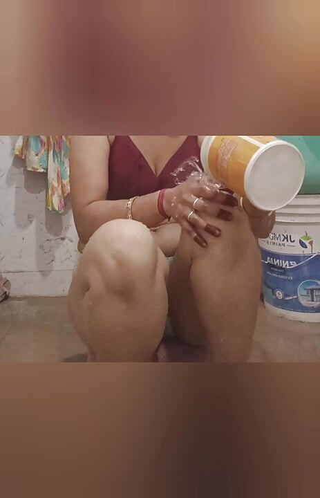 Priya bhabi show sơn gợi cảm