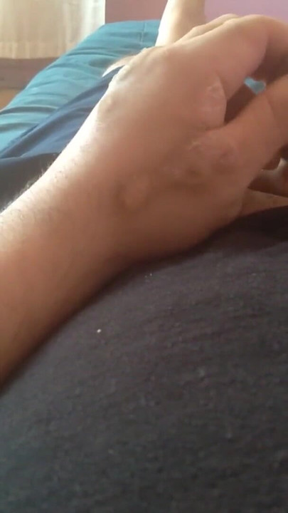 Cazzo mostruoso di gay nel disperato tentativo di penetrare un culo | Clip 1