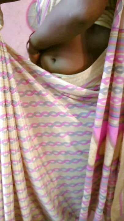 인도 타밀 음란한 마누라 Renu Petticoat 블라우스 Saree 애타게 남편의 친구! 인도 핫와이프
