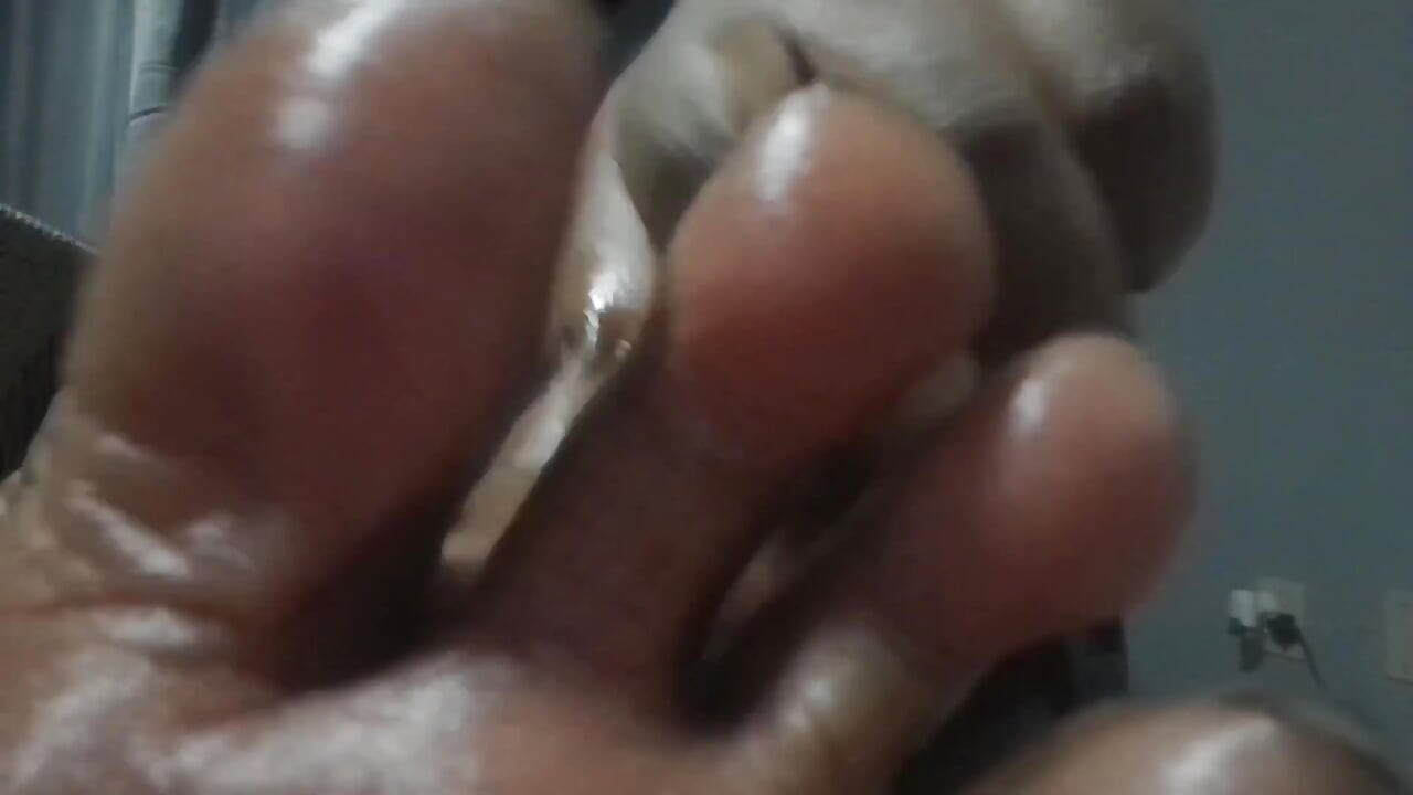 สาวสวยตัวใหญ่ทรานส์เท้า