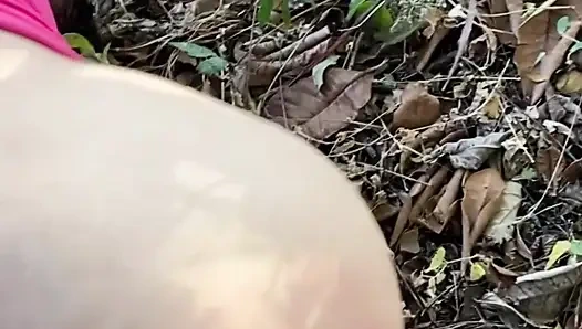 Kutsal bakire beni açık havada Tamil Hindistan'da x videolarında parçalıyor.