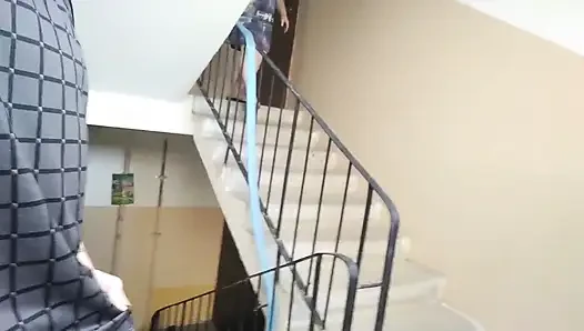 Girişte yarağımı emiyor