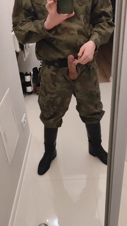 Gay soldier jerks off in military officers 4 | Clip 2