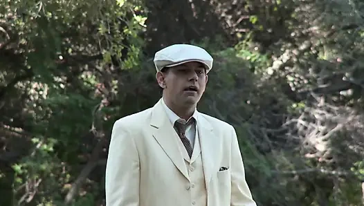 Böse blonde schlampe liebt es, im freien hart gefickt zu werden