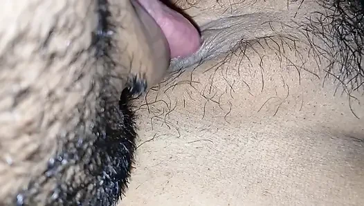 Bhabhi ki choot ko chata aj