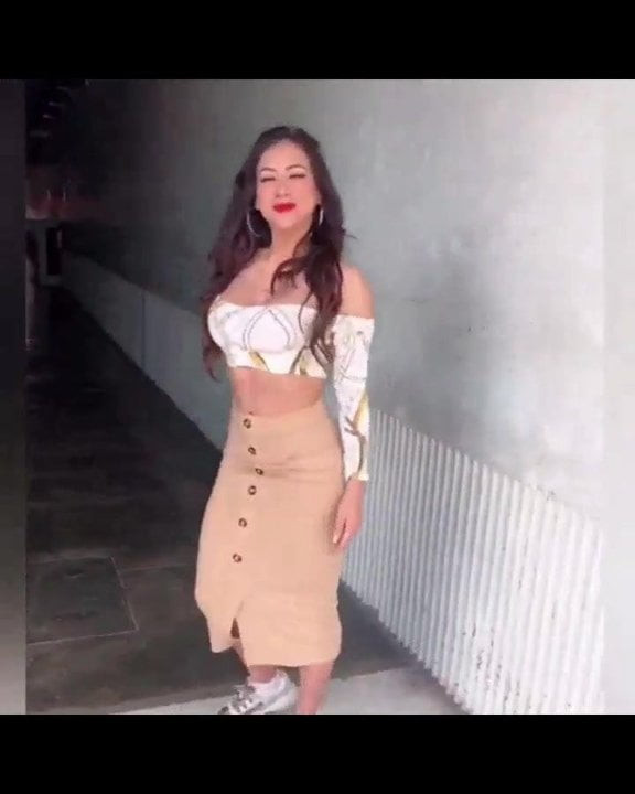 Fatima Segovia 2yhs