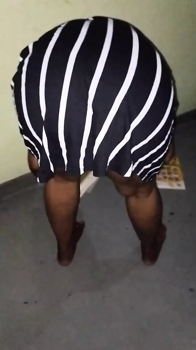 Does my vagina look nice when I bend over?