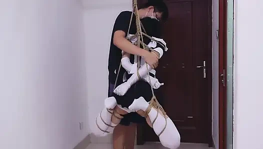 Whh02 - beyaz çoraplı ve gözleri bağlı, iplerle bağlı Çinli kız orgazm olmak için titreşiyor