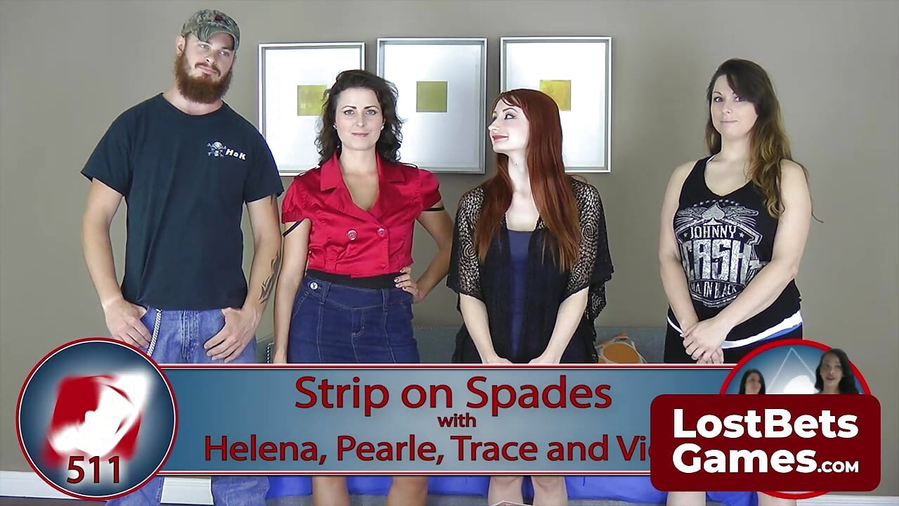 Hukum ke khel par haee stek strip, hare hue kamands ke samne jhukte hue