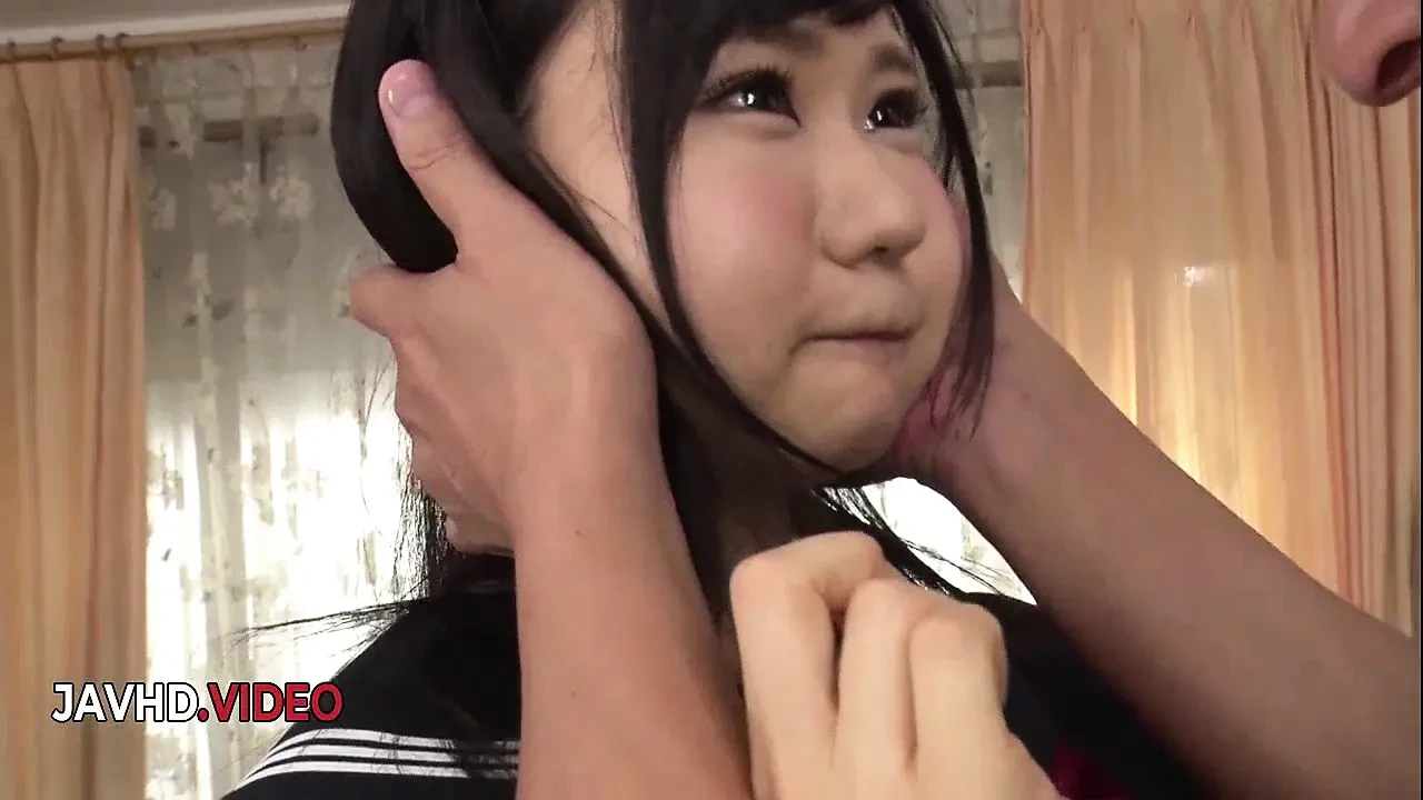 淫荡的亚洲女郎Nozomi Momoki在精彩的口交后被狠操