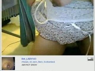 Pinay lady masturbating on webcam