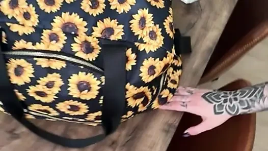 Фигуристая Skylar Vox скачет на хуе как шлюшка