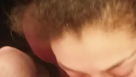 Evli kadın kayıp iddia yüzünden komşusuna yarak emiyor
