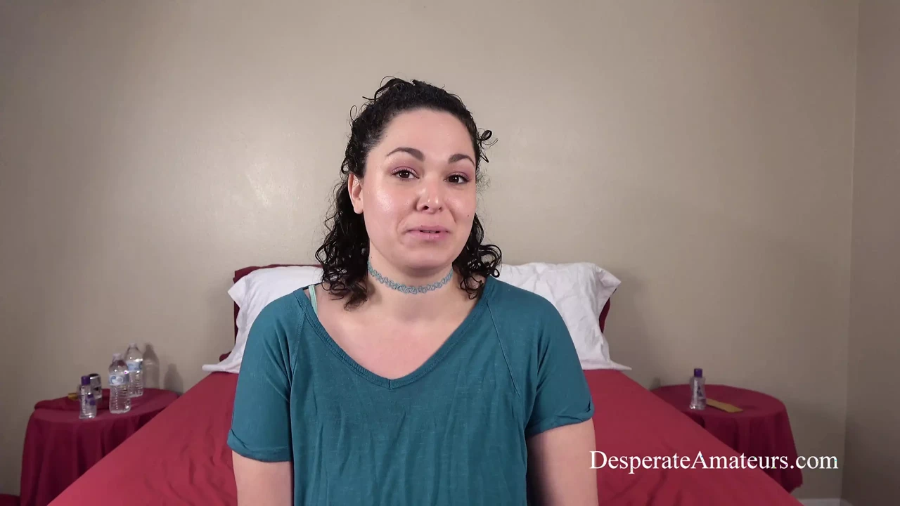 绝望的业余爱好者Betty被大鸡巴粗暴地抽插