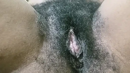 Sehr, sehr heiße amateur-verrückte muschi liefert unwiderstehliche sinnliche energie, natürliche schönheit