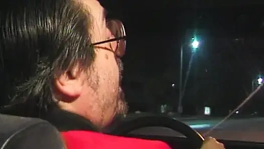 Wilde Taxifahrt: Heiße Blonde im Auto