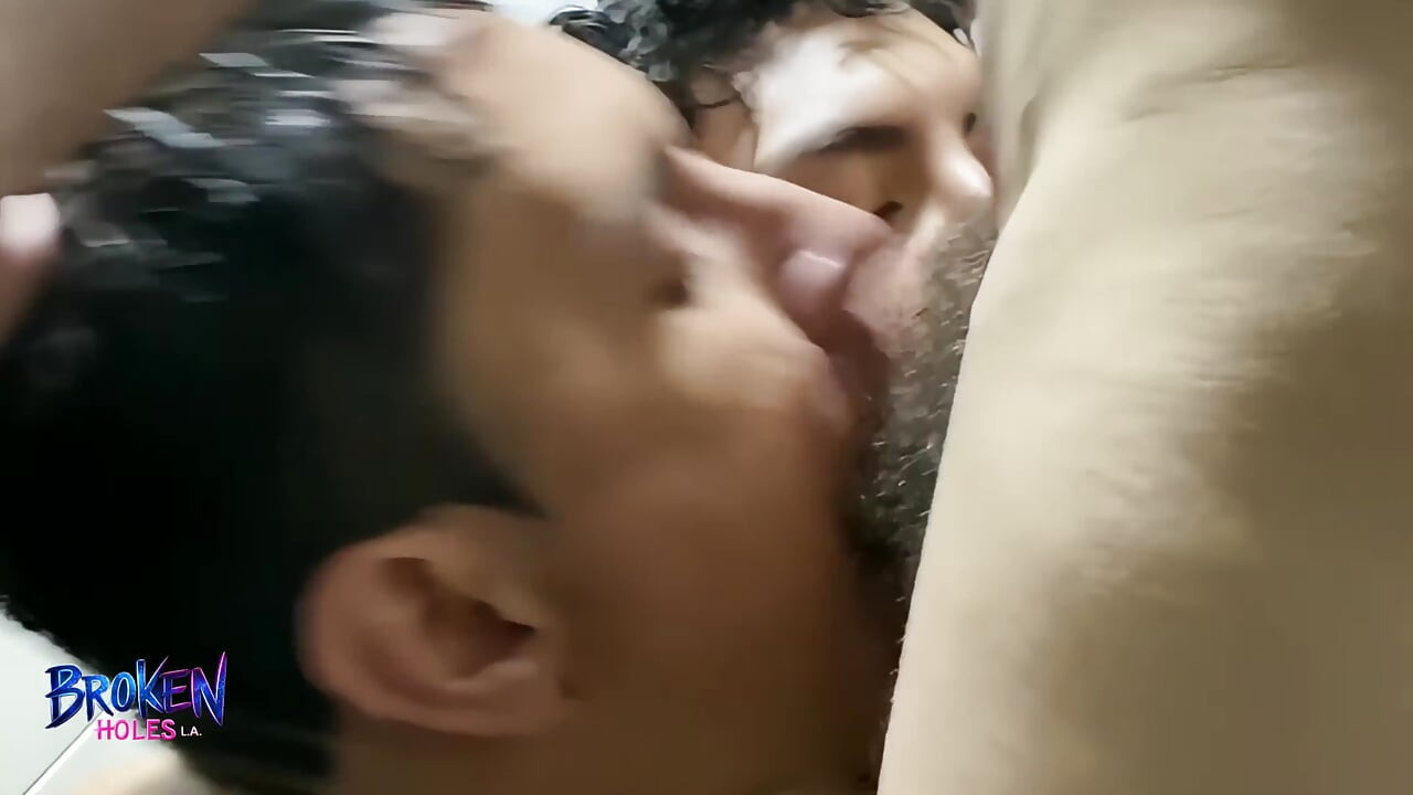 내가 나를 삼키는 동안 그와 함께 밖으로 만들기 II