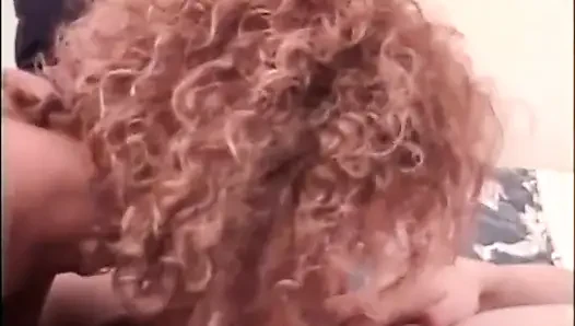 Memek berbulu hitam seksi ngentot, menjilati... Crot di mulut