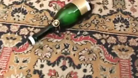 Biseksüel grup seks - iki erkek bir kadın üçlü grup seks sert sikişiyor