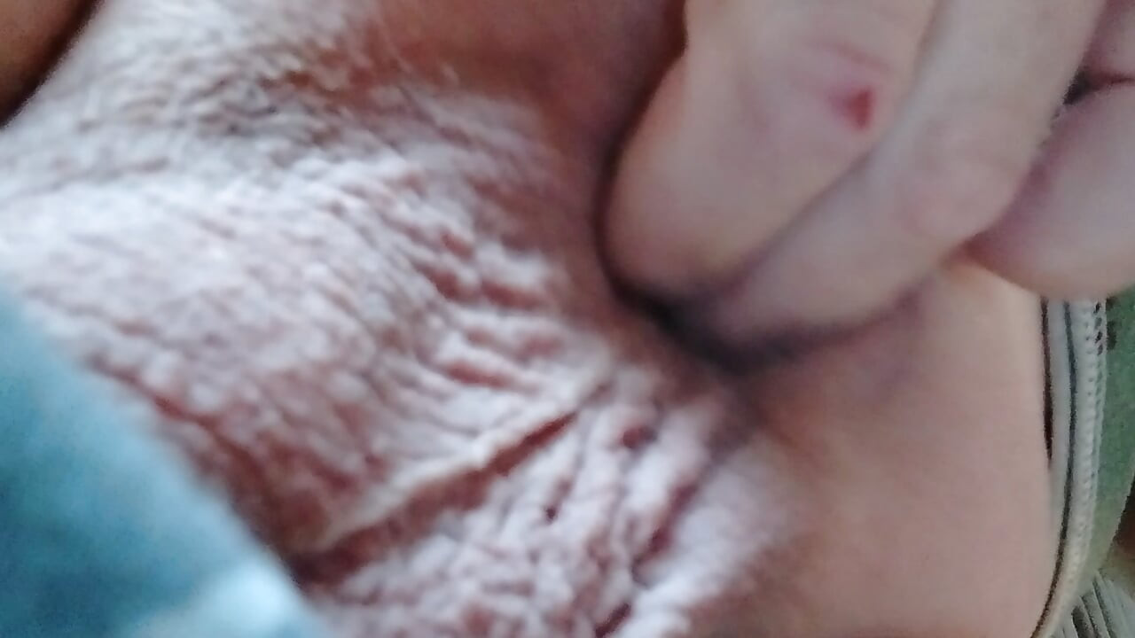 Jamie cums and licks clean